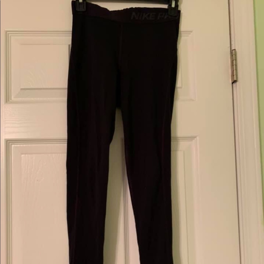 Nike women’s pro tight with warmth inside